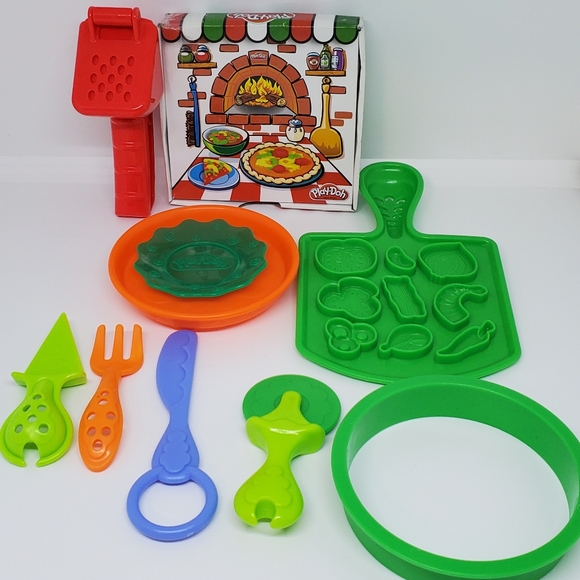 Playdoh Kitchen Creations Bundle - Picture 6 of 13